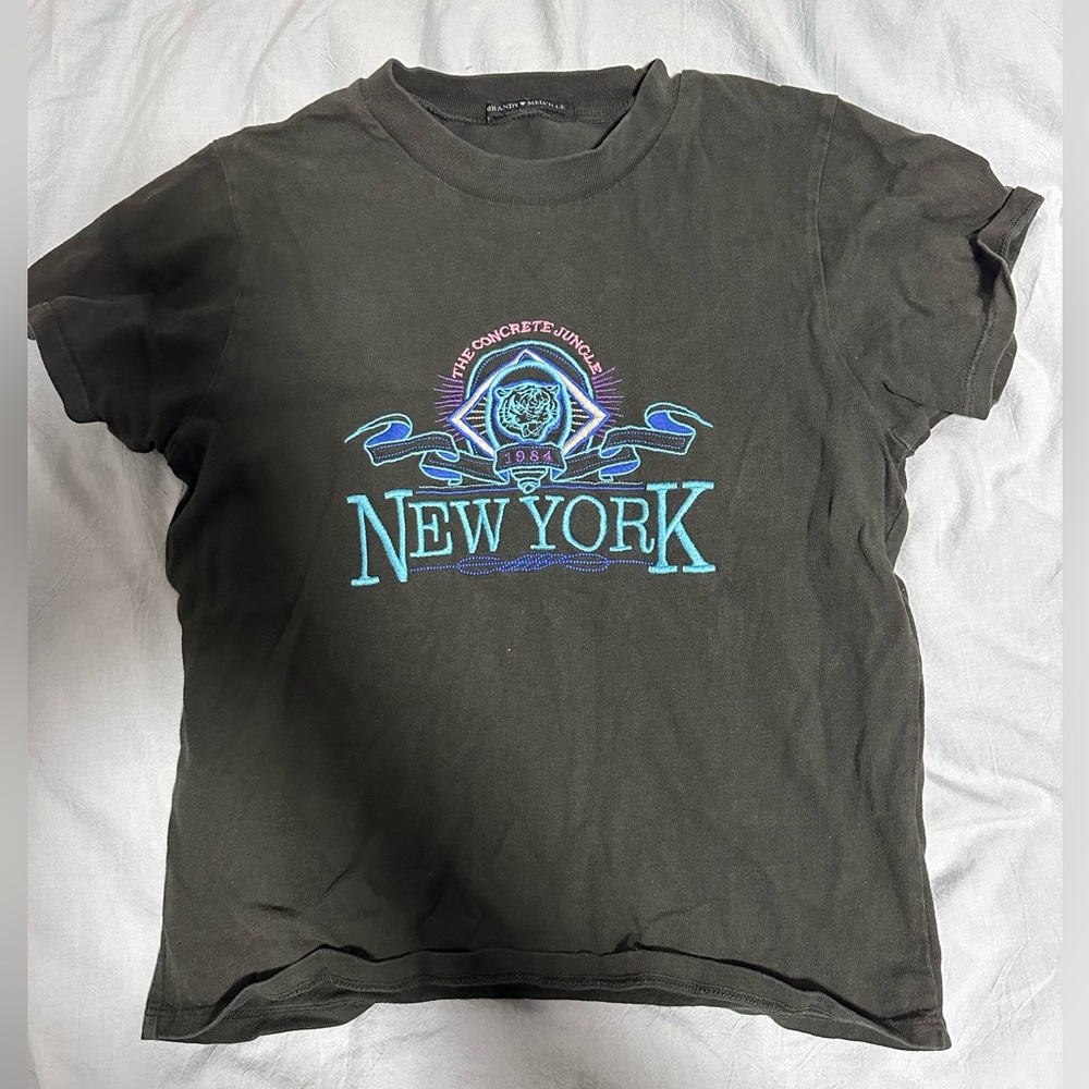 Black Brandy Melville New York t shirt